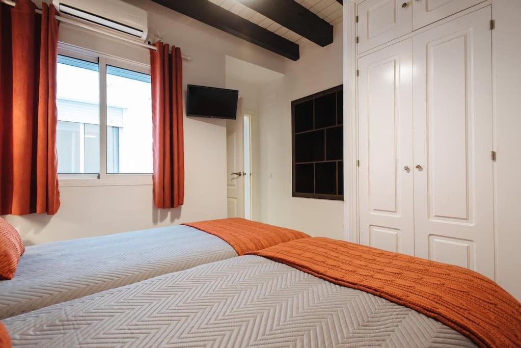 Ad2B Apartment, 300M From Cathedral With 2Br Sevilla Buitenkant foto